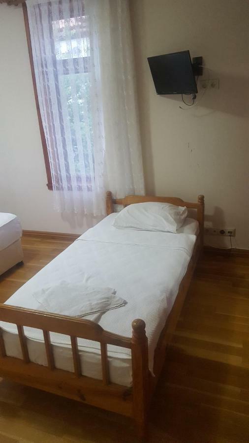 Incilikonak Ula Quarto foto