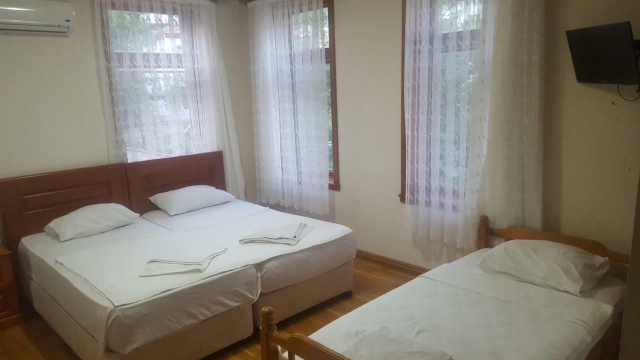 Incilikonak Ula Quarto foto
