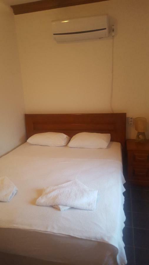 Incilikonak Ula Quarto foto