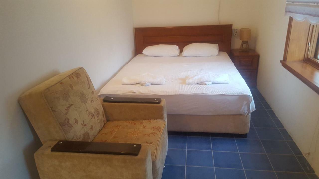 Incilikonak Ula Quarto foto