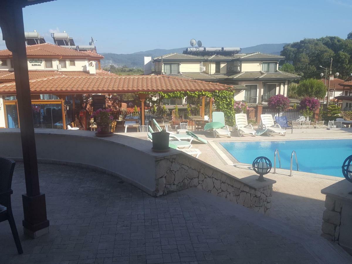 Incilikonak Ula Quarto foto