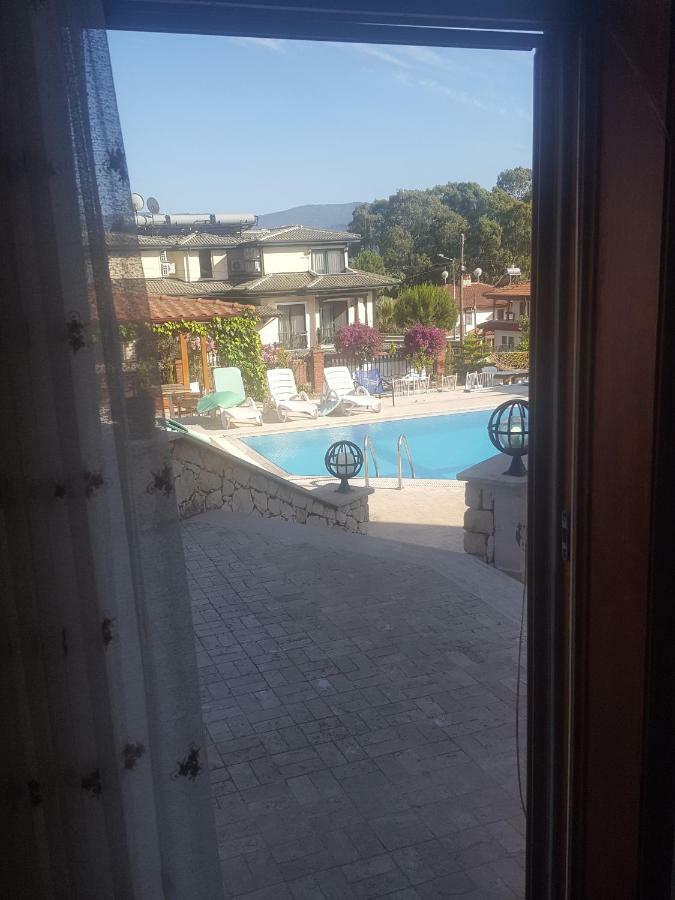 Incilikonak Ula Quarto foto