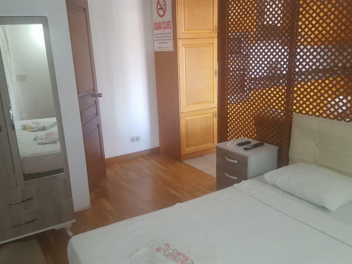 Incilikonak Ula Quarto foto